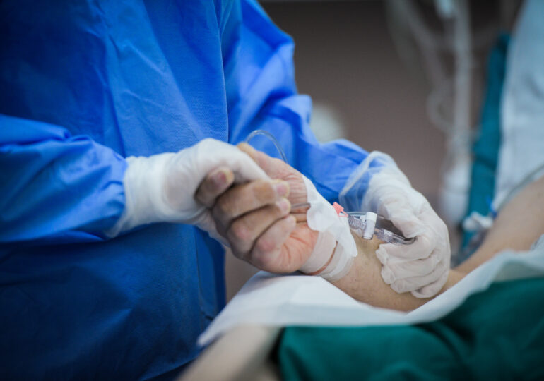 Ίλιον: O κορωνοϊός “σαρώνει” τη χώρα και την πόλη μας