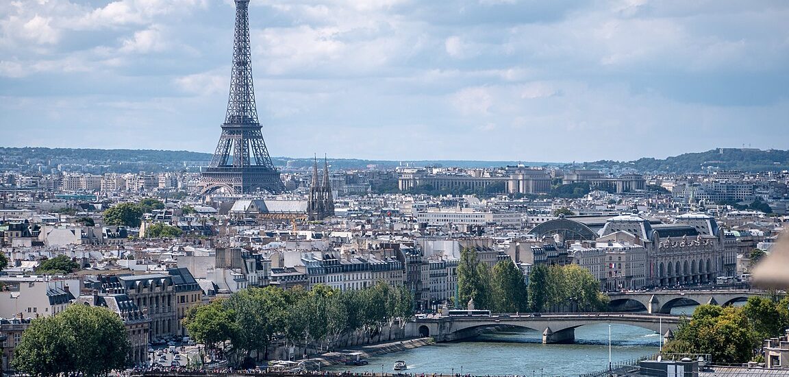 Γαλλία: Διαδήλωση για την απαγόρευση των απολύσεων