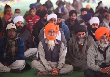 Δύσκολοι αντίπαλοι αποδεικνύονται οι αγρότες στην Ινδία