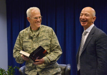 Ο Μπέζος στο Διάστημα