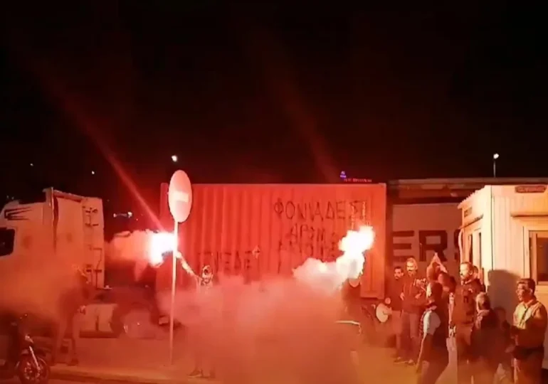 Μπλόκο σε όπλα για το Ισραήλ στο Λιμάνι του Πειραιά
